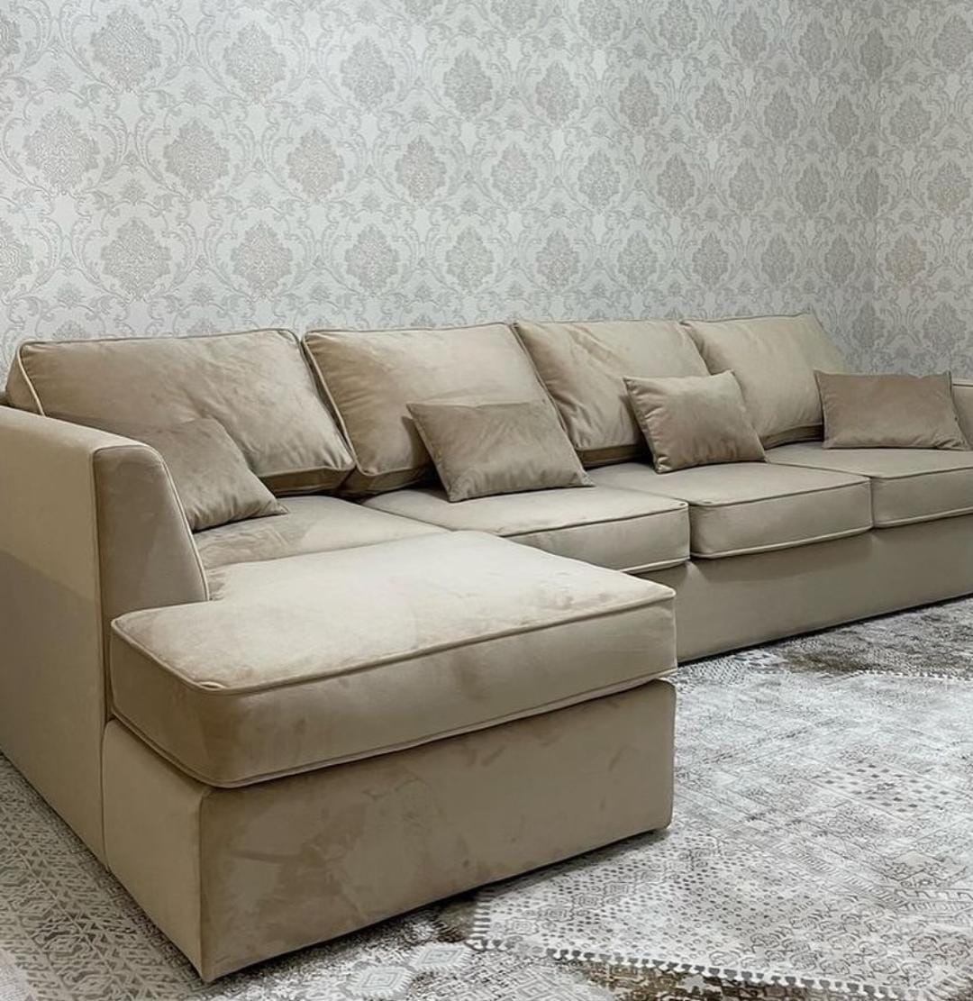 DYLAN HIGHBACK VELVET CORNER SOFA – 4-SEATER WITH PIPED DETAILING