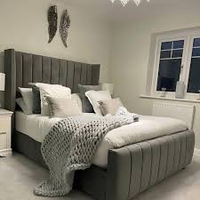 WINGBACK PANEL LINE BED